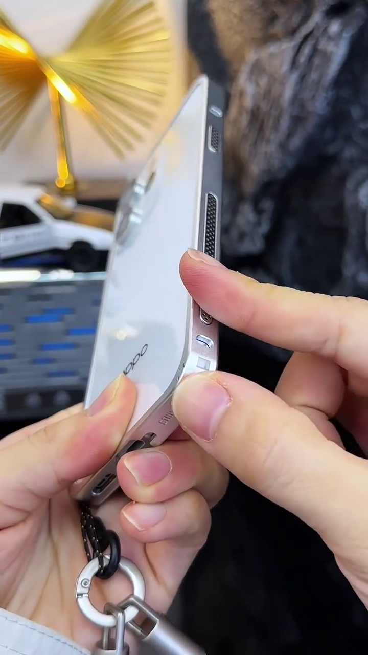 Sleek Design Meets Practical Protection: A Closer Look at the OPPO Smartphone Case