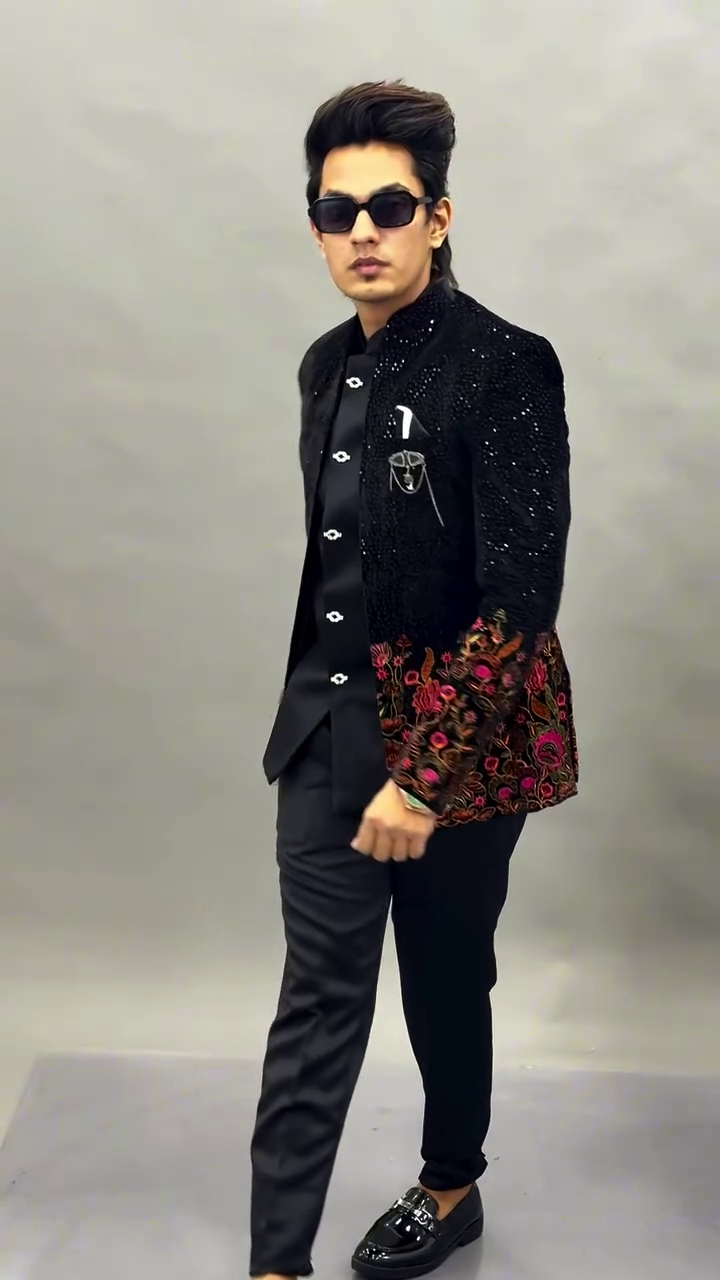 Bold Elegance: A Statement Look in Embroidered Black Couture