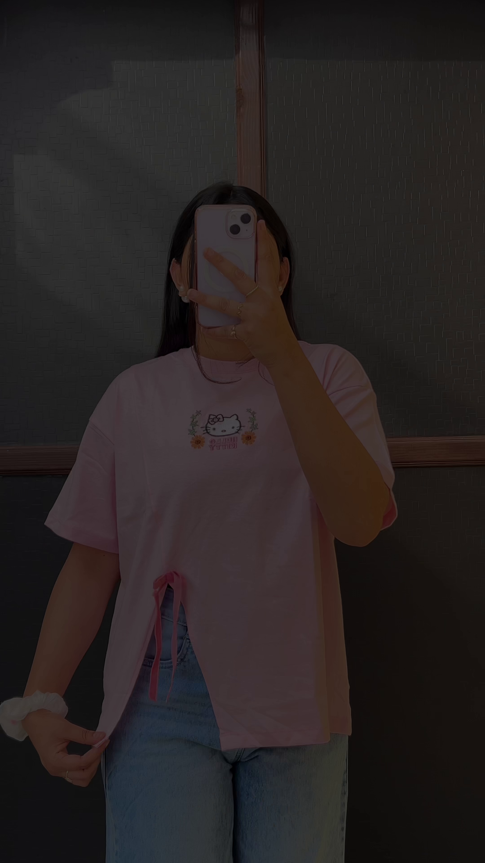 Cute & Casual: Playful Graphic Tee with Everyday Denim