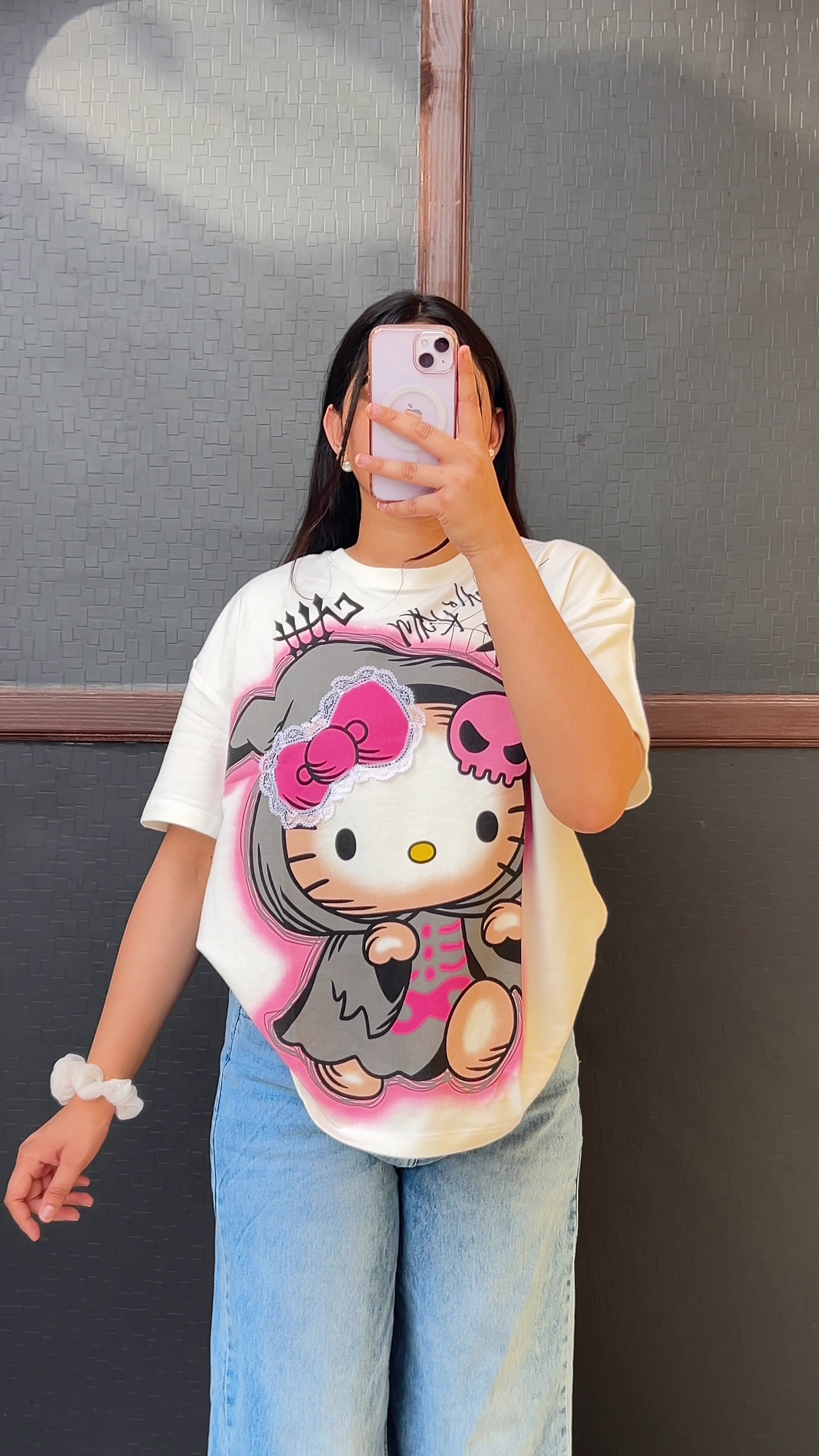 Cute & Casual: Playful Graphic Tee with Everyday Denim