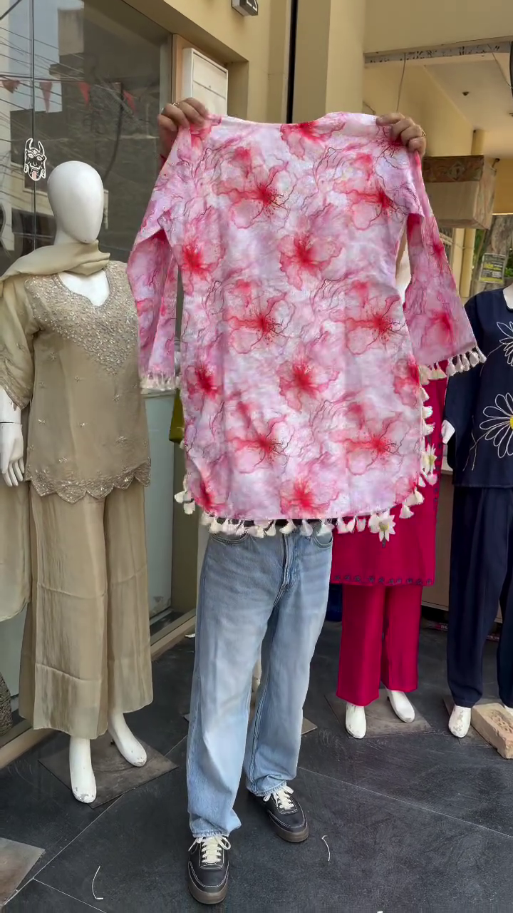 Elegant Pink Floral Printed Kurta Pant Set – Graceful Ethnic Wear for Women