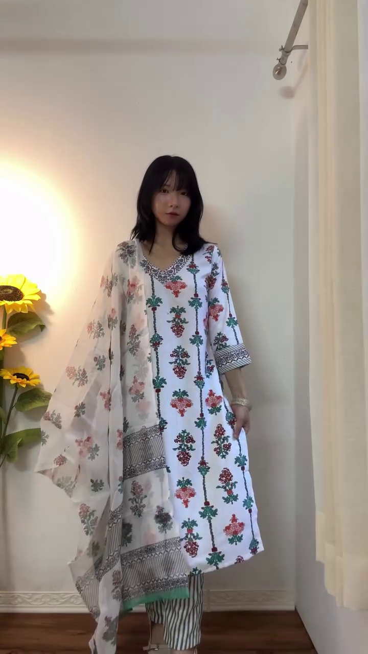 Classic  Printed Kurta Palazzo Set with Red Dupatta – Festive Ethnic Elegance