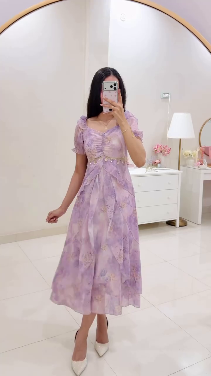 Romantic Floral Midi Dress – Elegant Vintage-Inspired Women’s Wear