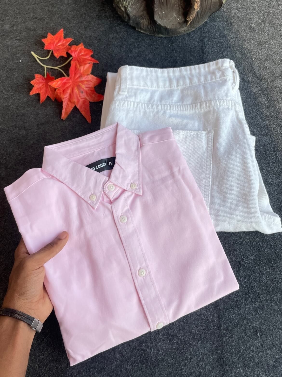 Pastel Pink Shirt with White Denim – Minimal Smart Casual Outfit