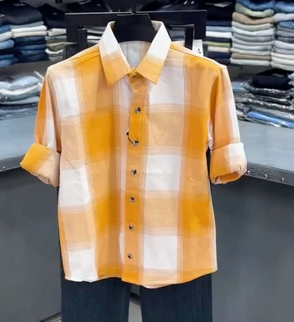 Men’s Burgundy Plaid Casual Shirt | Short Sleeve Checkered Button-Down Shirt with Collar for Everyday Wear