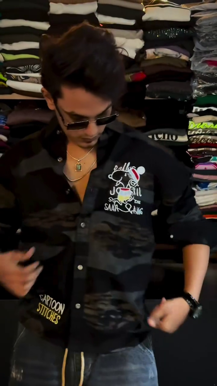 Trendy Olive Green Graphic Shirt for Modern Streetwear Style