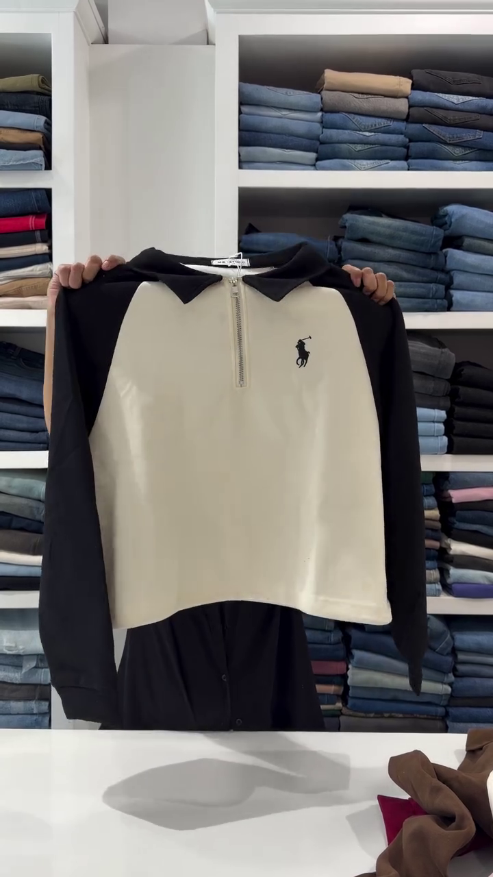 Classic  Half-Zip Polo Sweatshirt – Minimal, Smart & Versatile Everyday Style