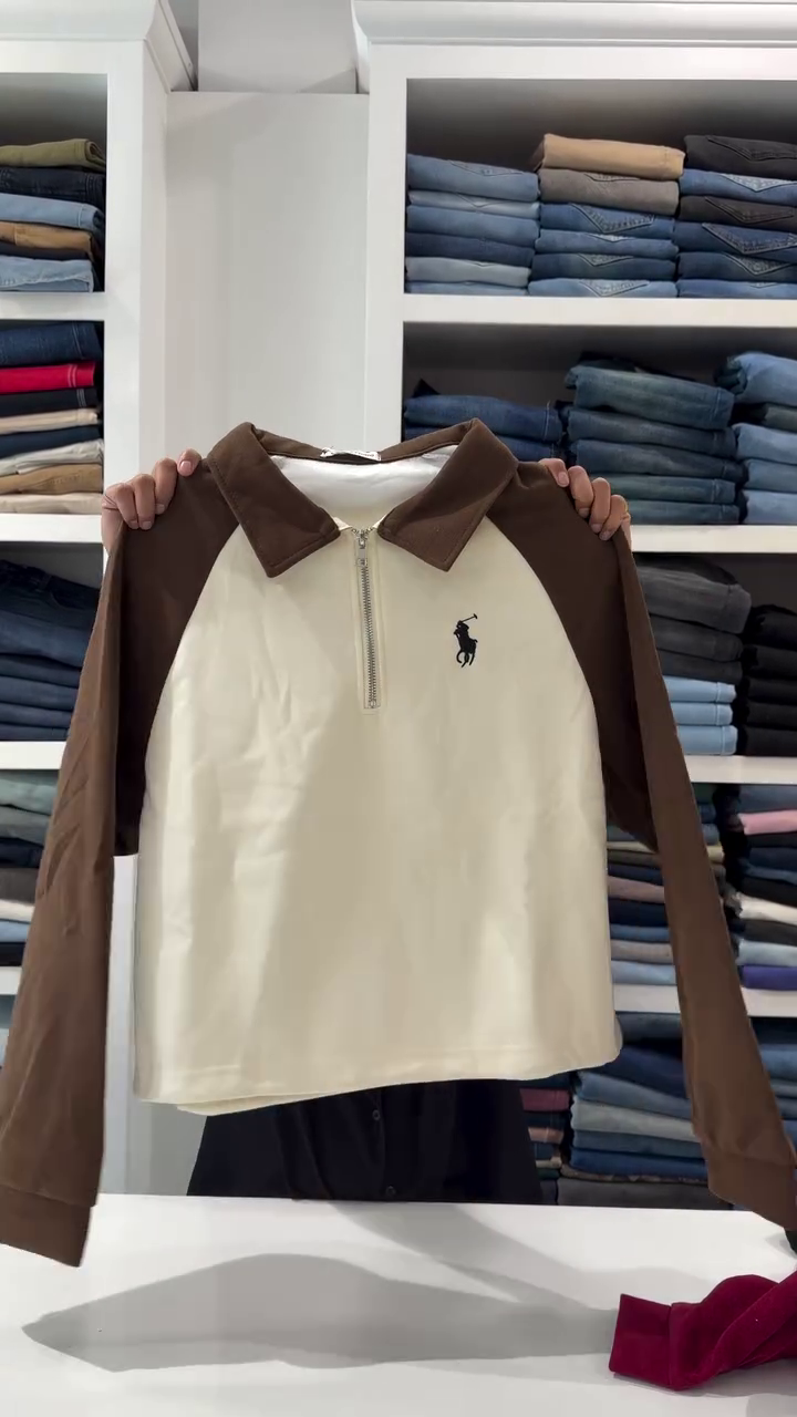 Classic  Half-Zip Polo Sweatshirt – Minimal, Smart & Versatile Everyday Style