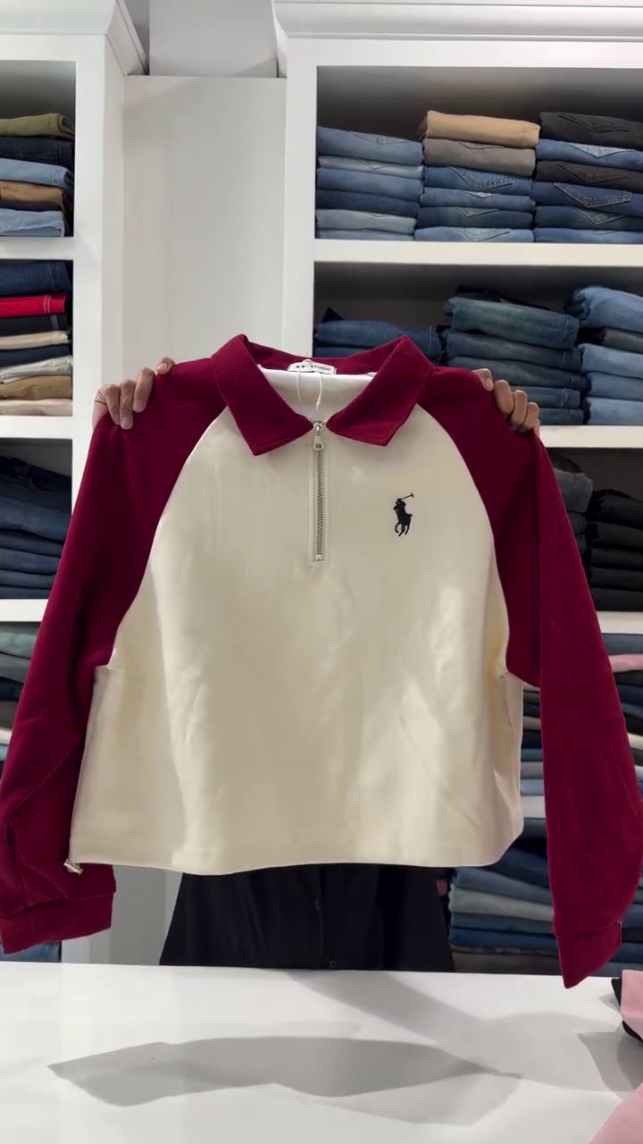 Classic  Half-Zip Polo Sweatshirt – Minimal, Smart & Versatile Everyday Style