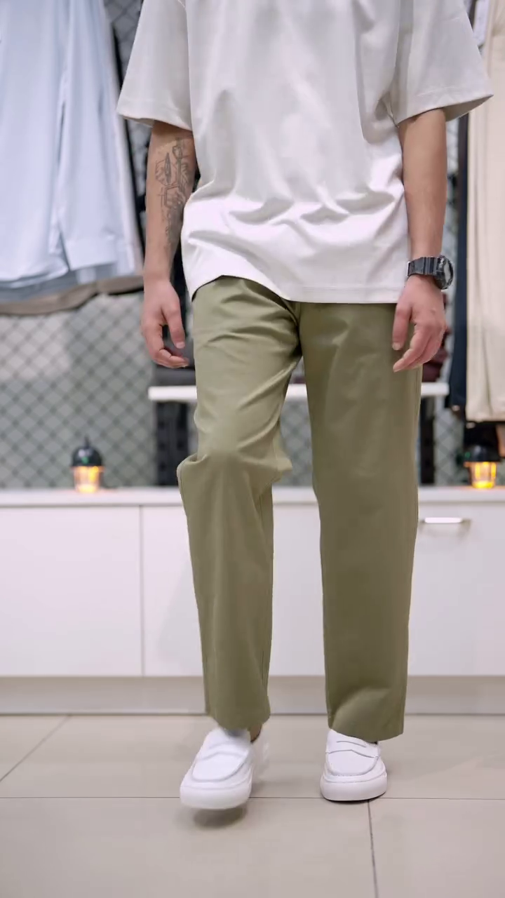 Trendy Olive Green & Black Wide-Leg Pants Collection – Relaxed Fit for Modern Streetwear Style