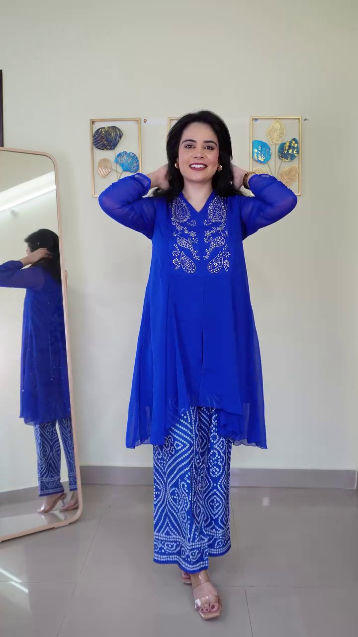 Elegant  Embroidered Kurta Set for Women – Traditional Ethnic Wear with a Modern Touch